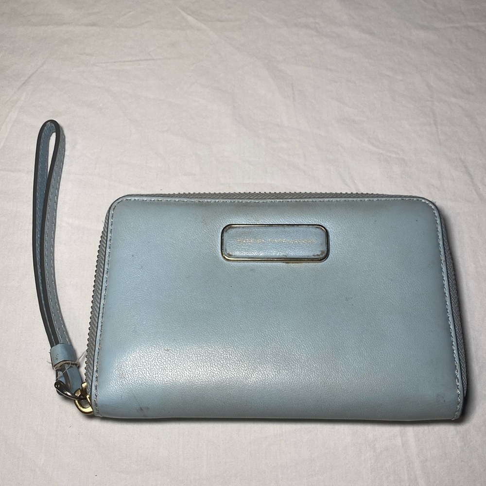 Marc by Marc Jacobs Light Blue Leather Wingman Phone Wristlet Wallet VGUC